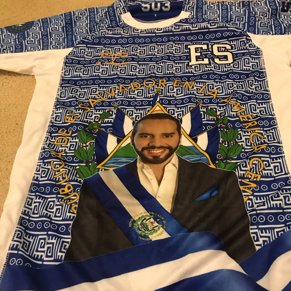 Men's Blue Graphic Shirt